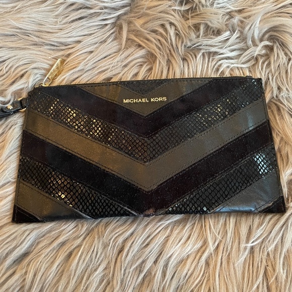 Michael Michael Kors MK Multi Layer Wristlet Purse Black - Picture 10 of 14